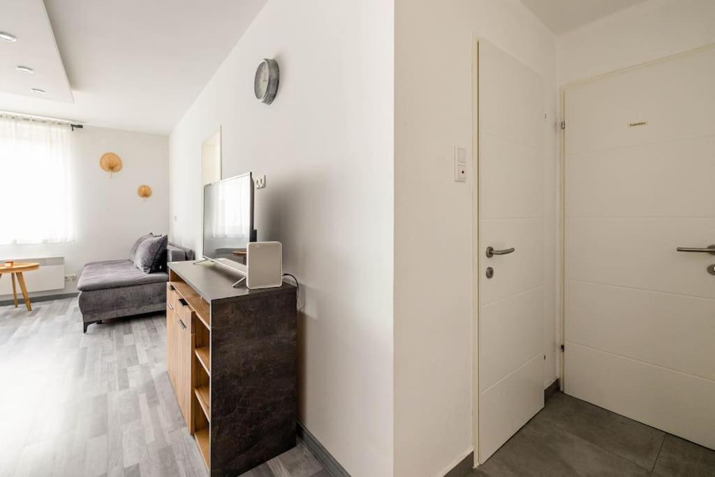 Cozy Renovated Apartment Close To Schoenbrunn Palace 维也纳 外观 照片