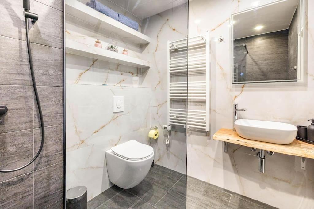 Cozy Renovated Apartment Close To Schoenbrunn Palace 维也纳 外观 照片